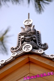 Детали традиционных японских крыш.